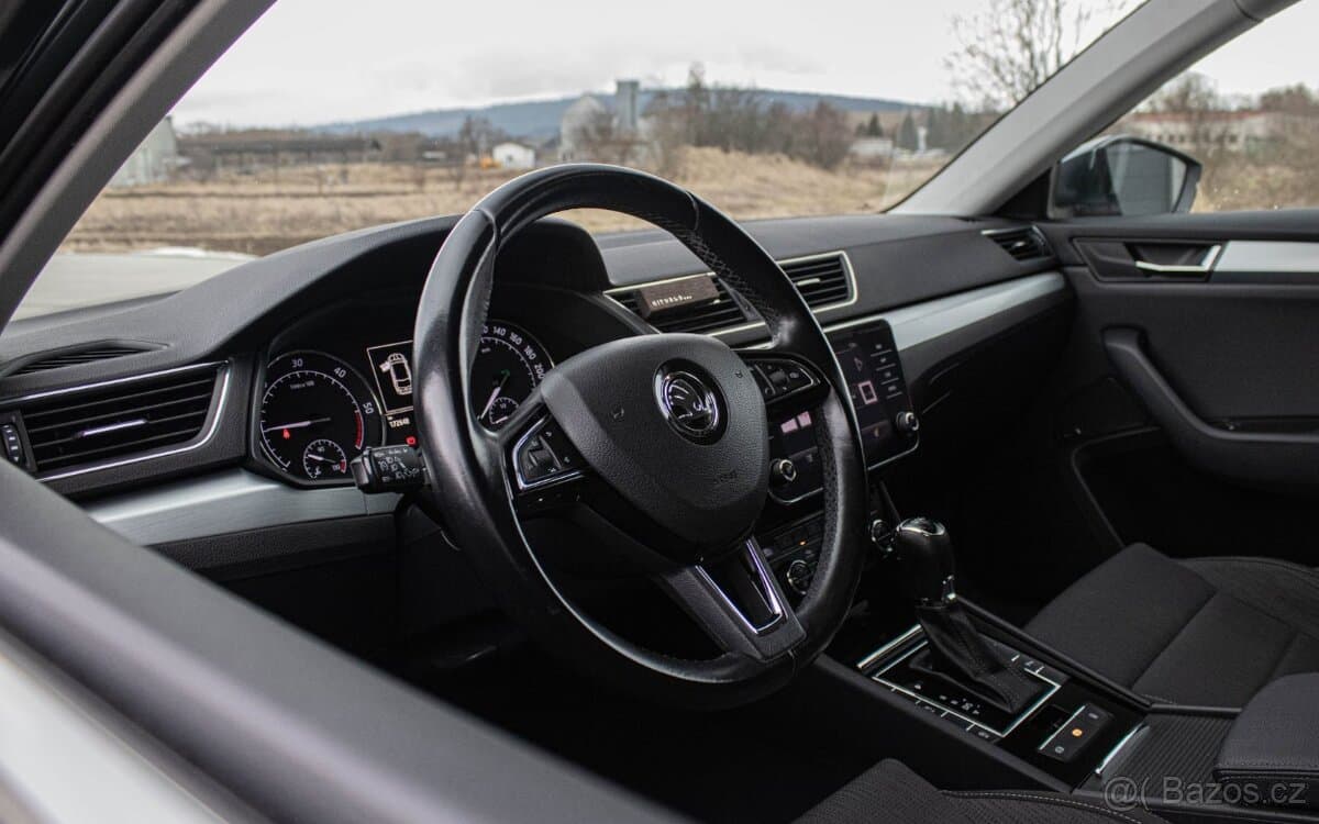 2018 Škoda SUPERB - 8