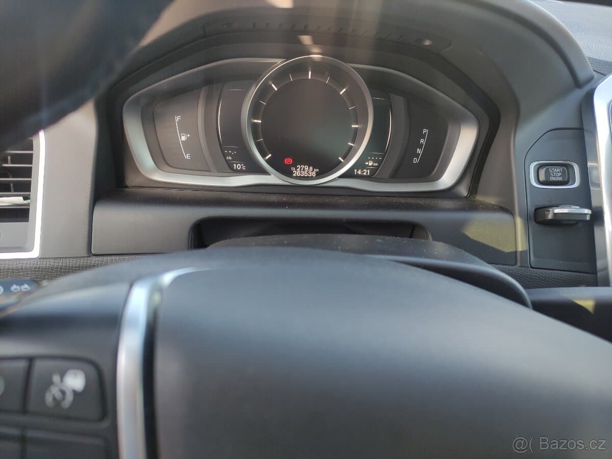 2017 Volvo XC60 - 8