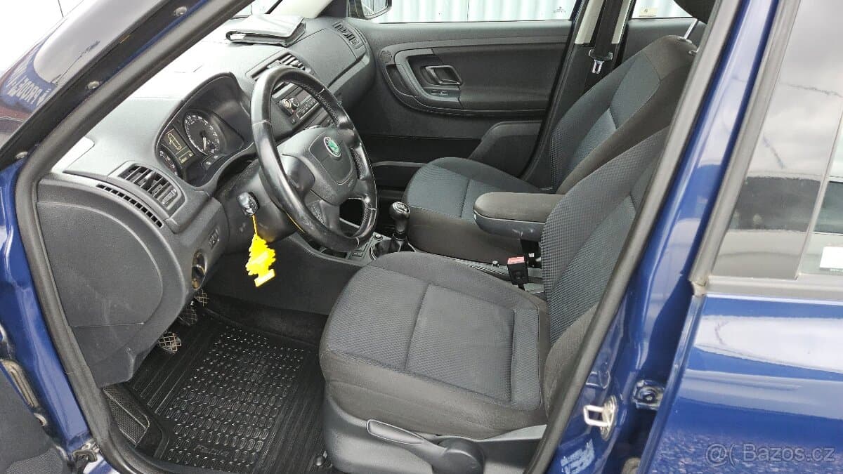 2010 Škoda FABIA - 8