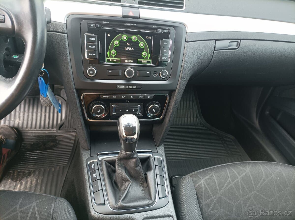 2012 Škoda SUPERB - 8