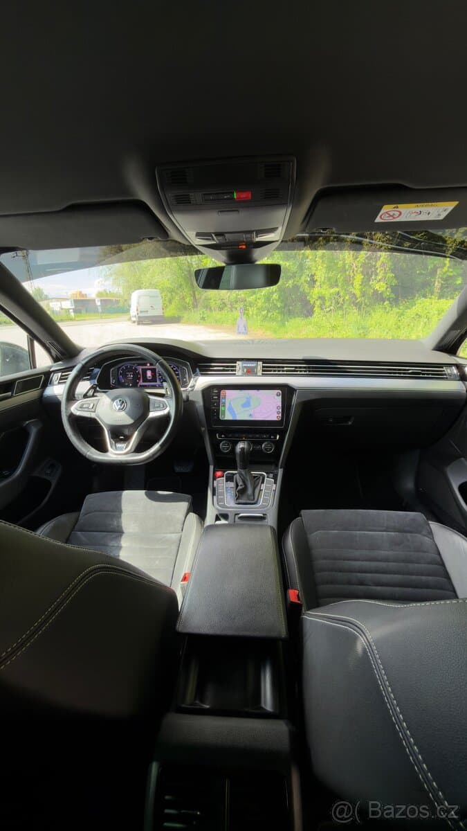 2020 Volkswagen PASSAT - 8