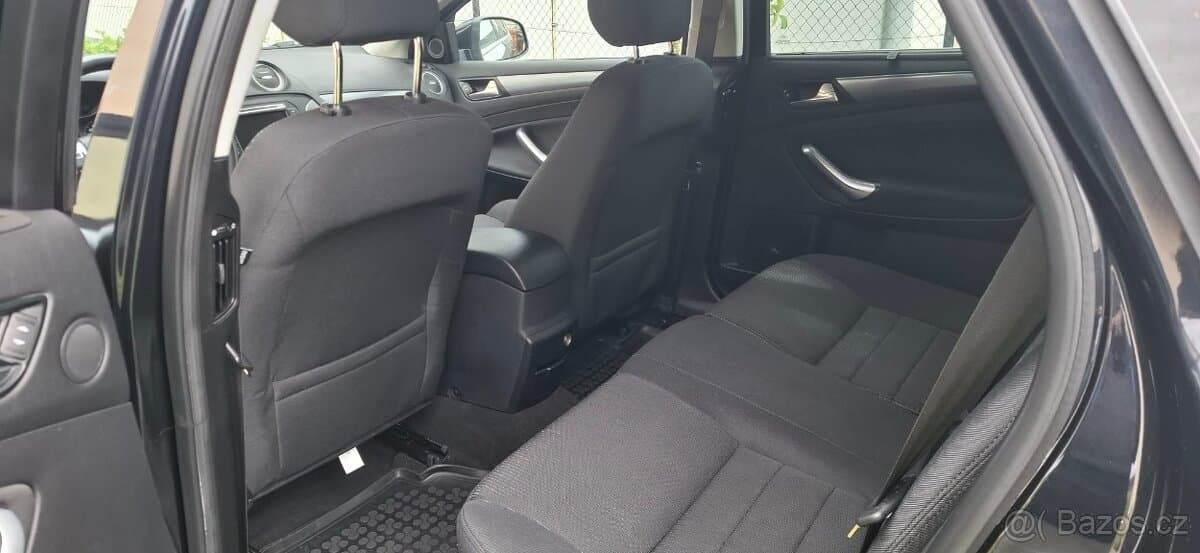2011 Ford MONDEO - 8