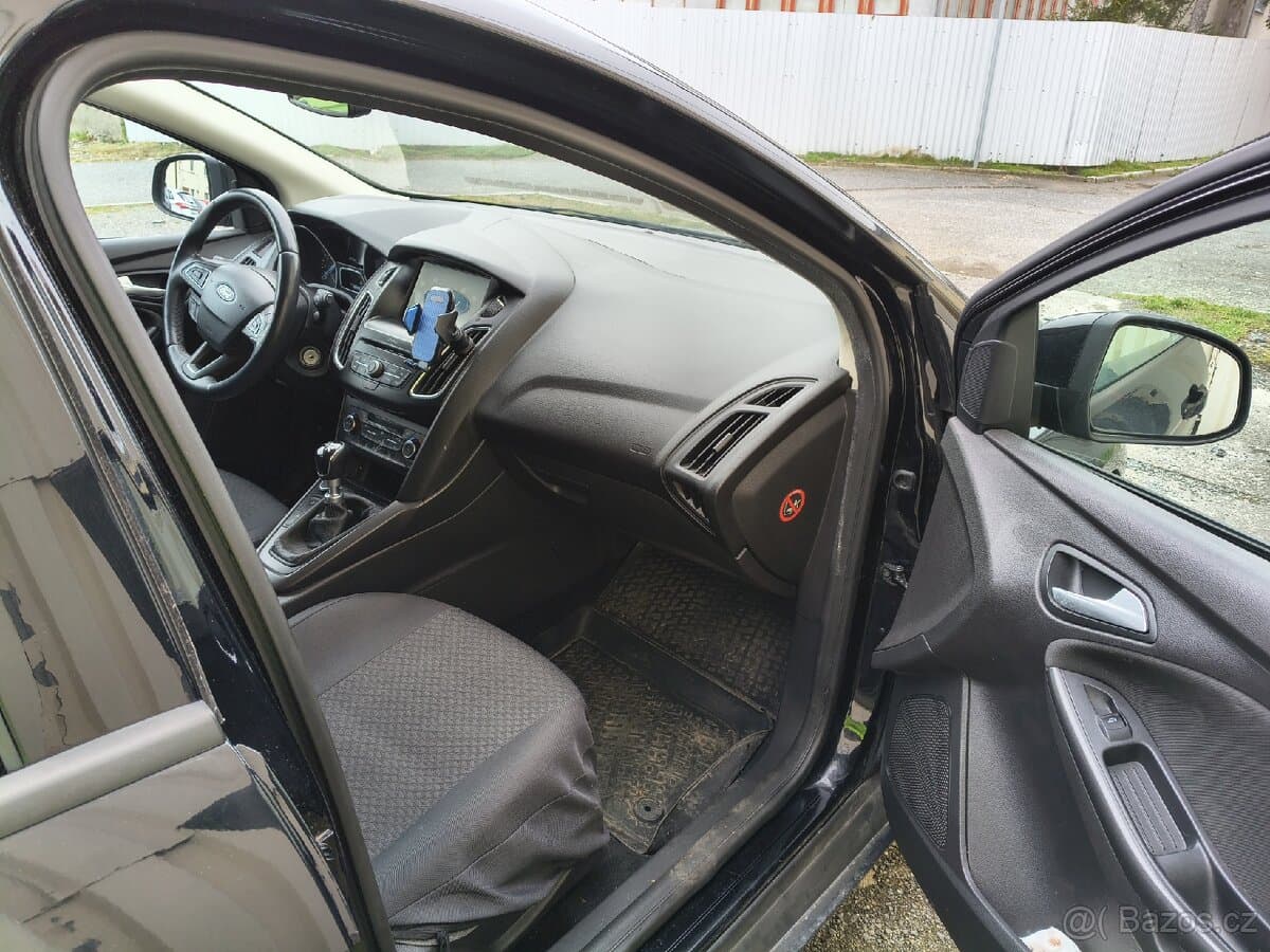 2016 Ford FOCUS - 8