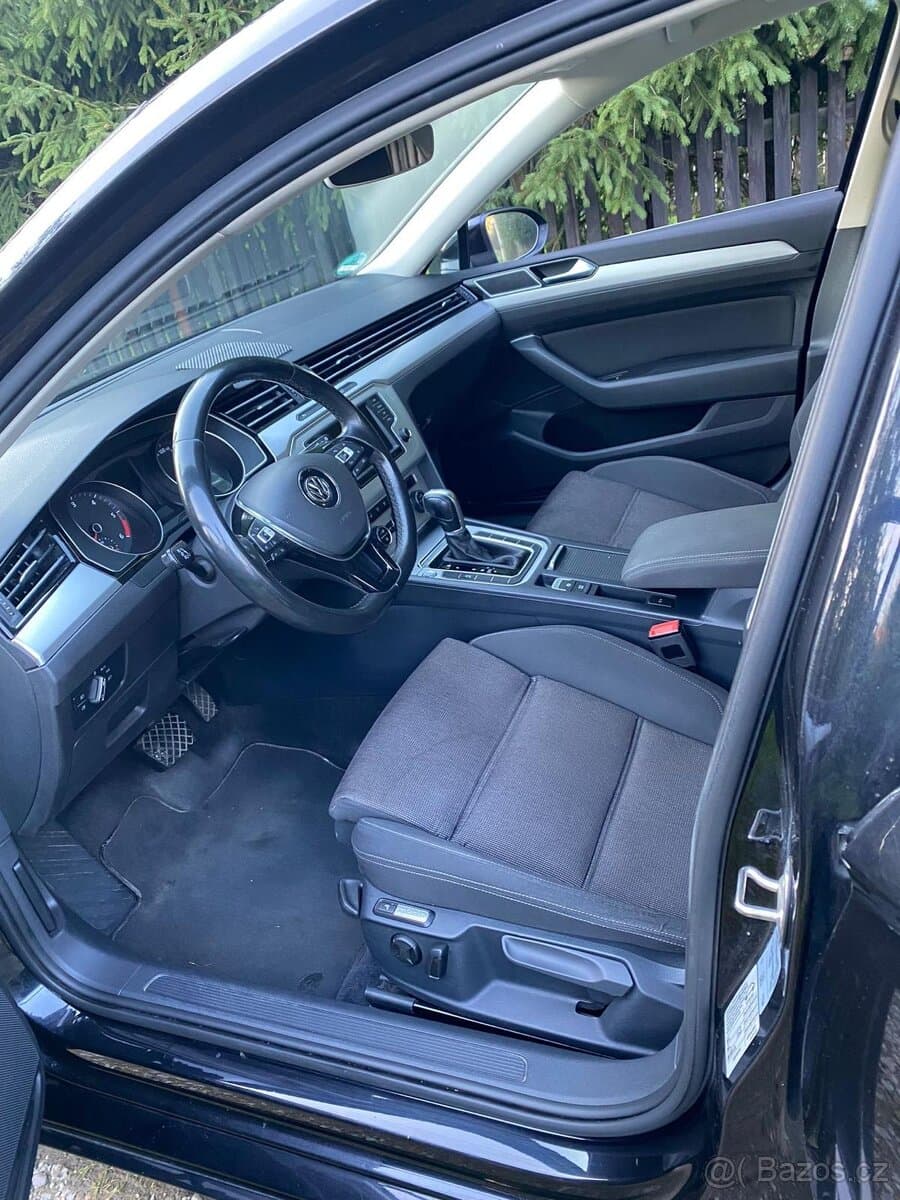 2015 Volkswagen PASSAT - 8