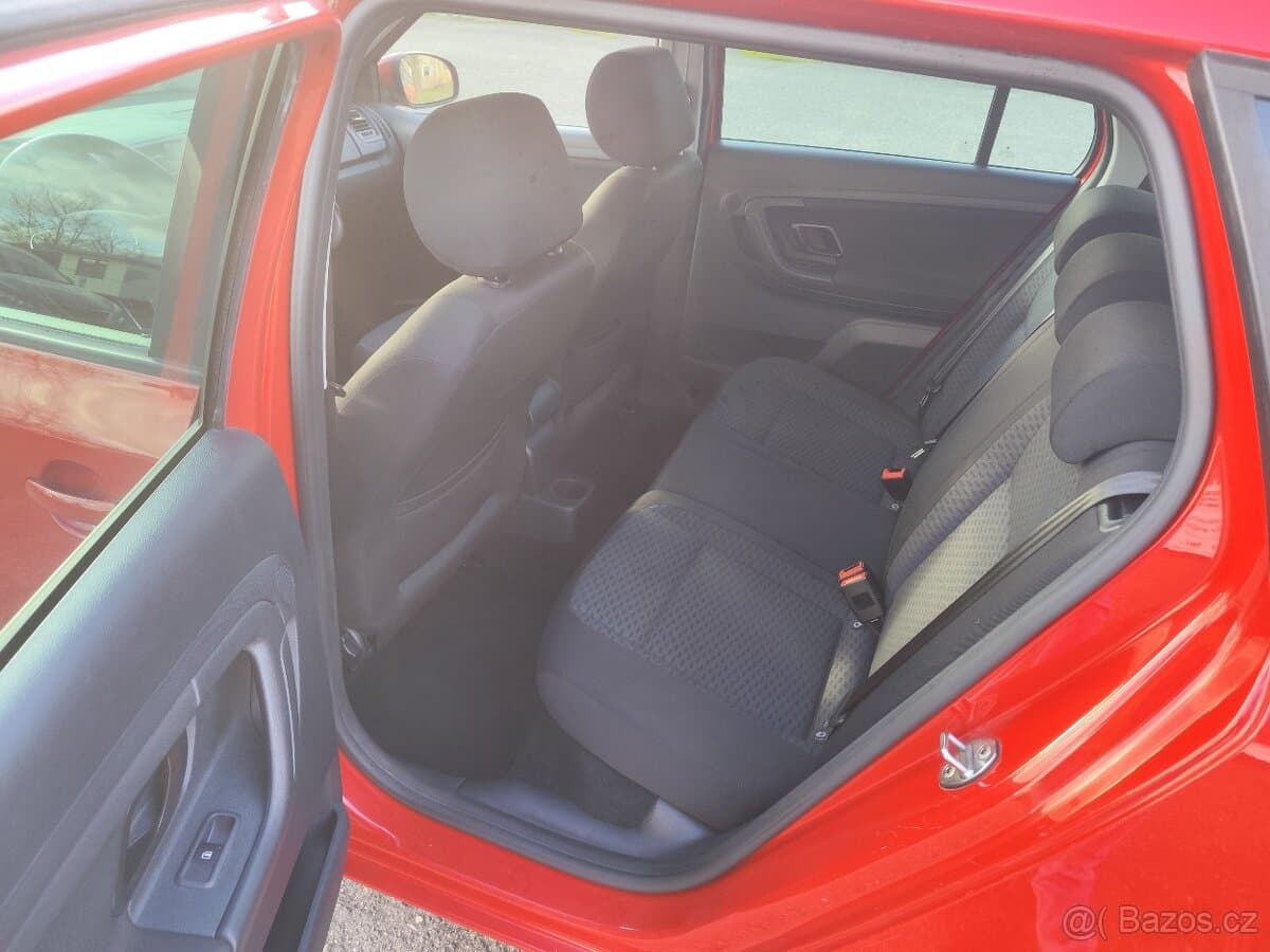 2014 Škoda FABIA - 8