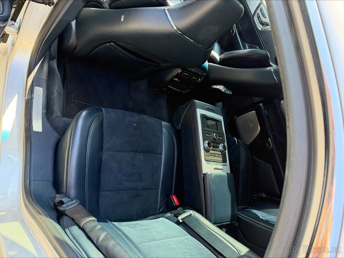 2017 Lincoln CONTINENTAL - 8