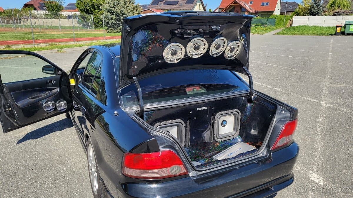 2002 Mitsubishi GALANT - 8