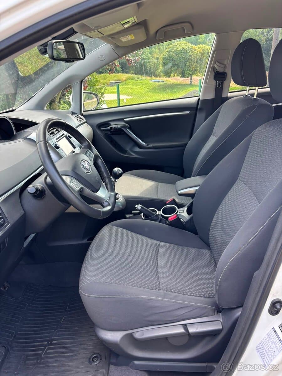 2013 Toyota VERSO - 8