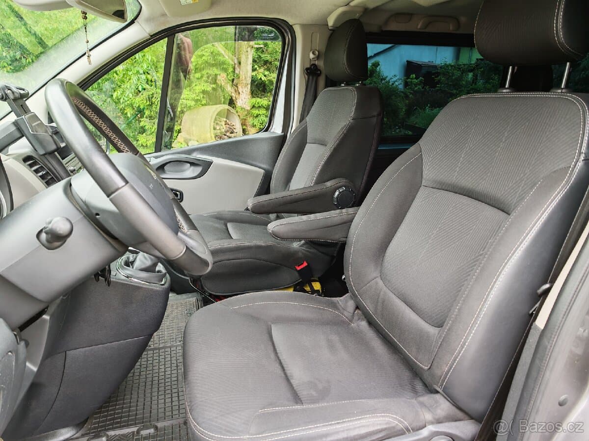 Renault TRAFIC - 8