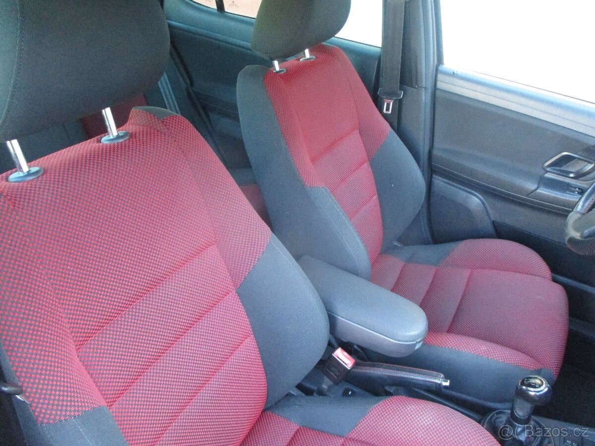 2011 Škoda FABIA - 8