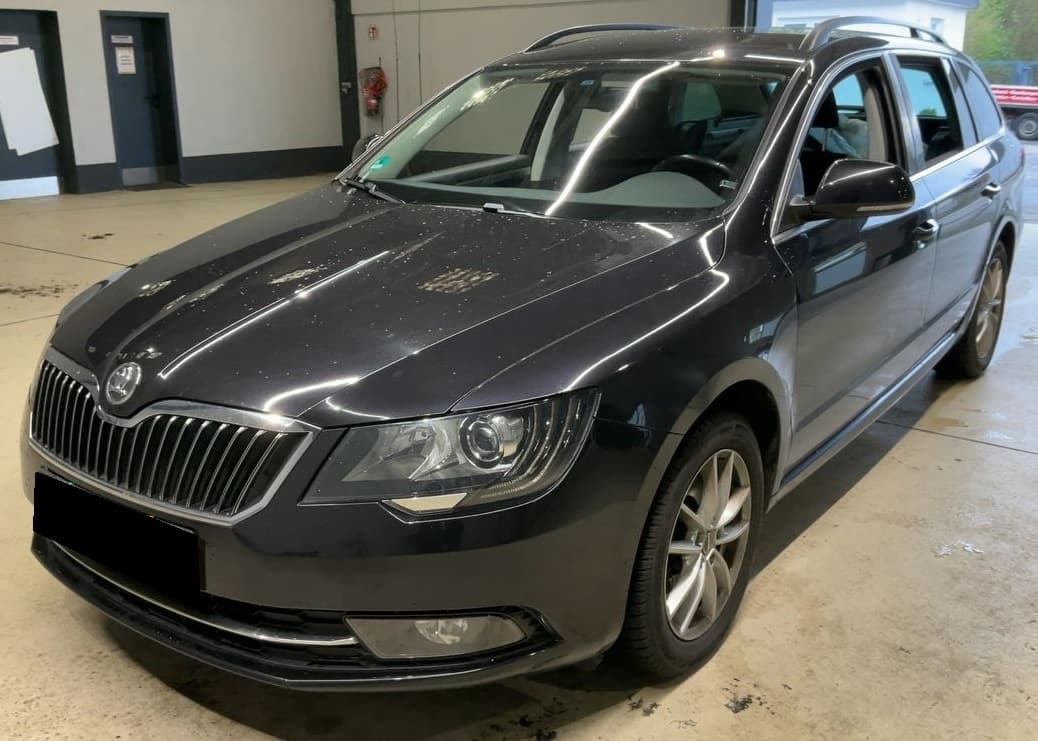 2014 Škoda SUPERB - 8