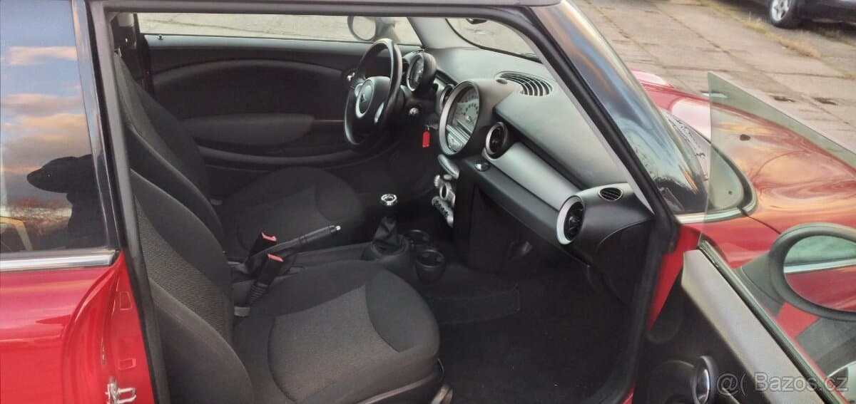 2010 Mini COOPER - 8