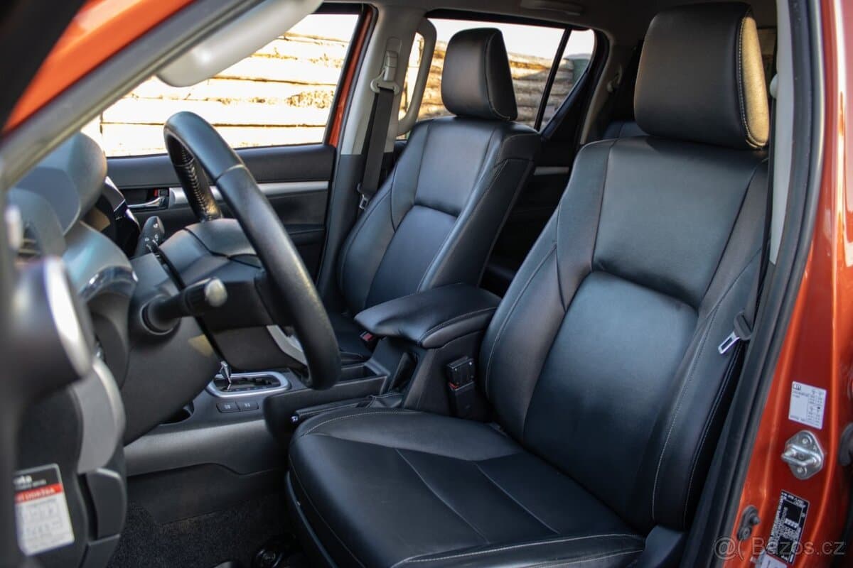 2021 Toyota HILUX - 8