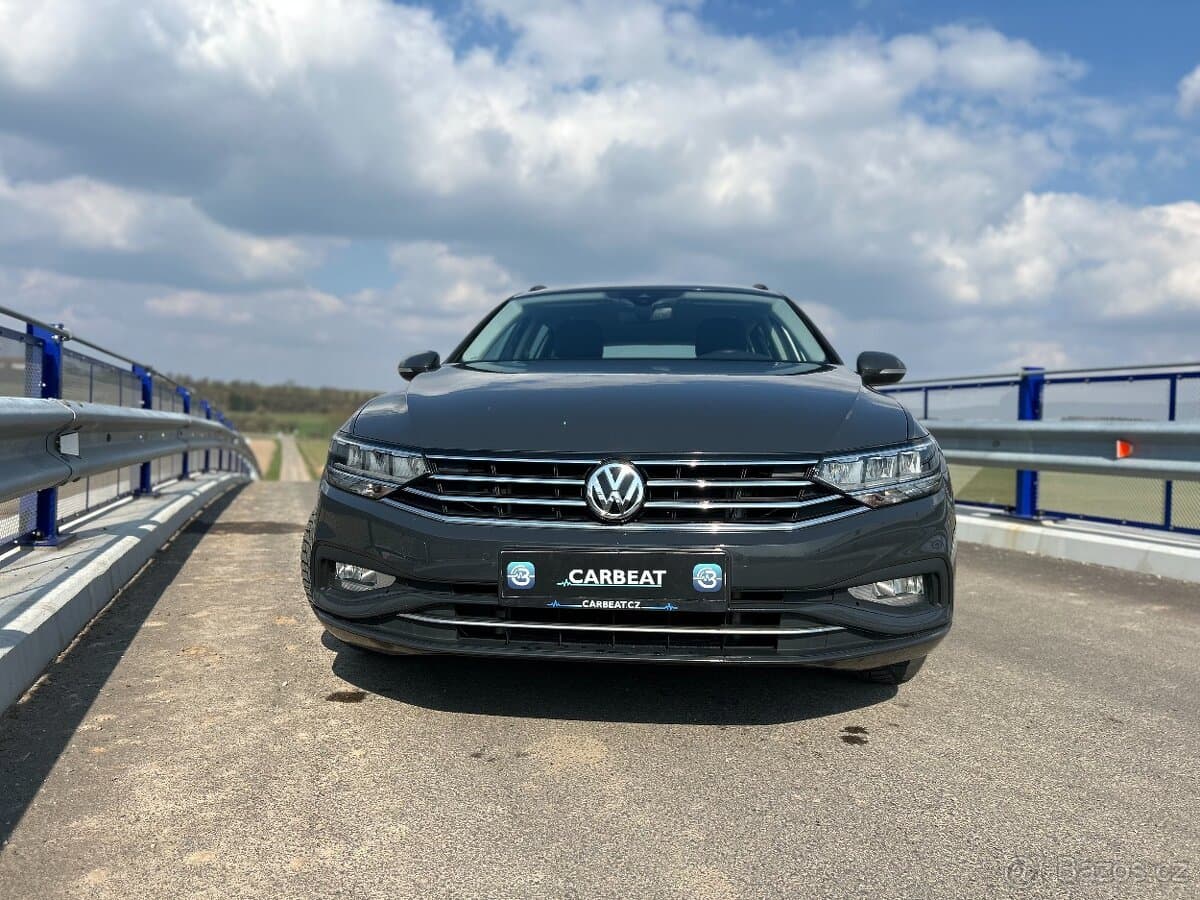 2019 Volkswagen PASSAT - 8