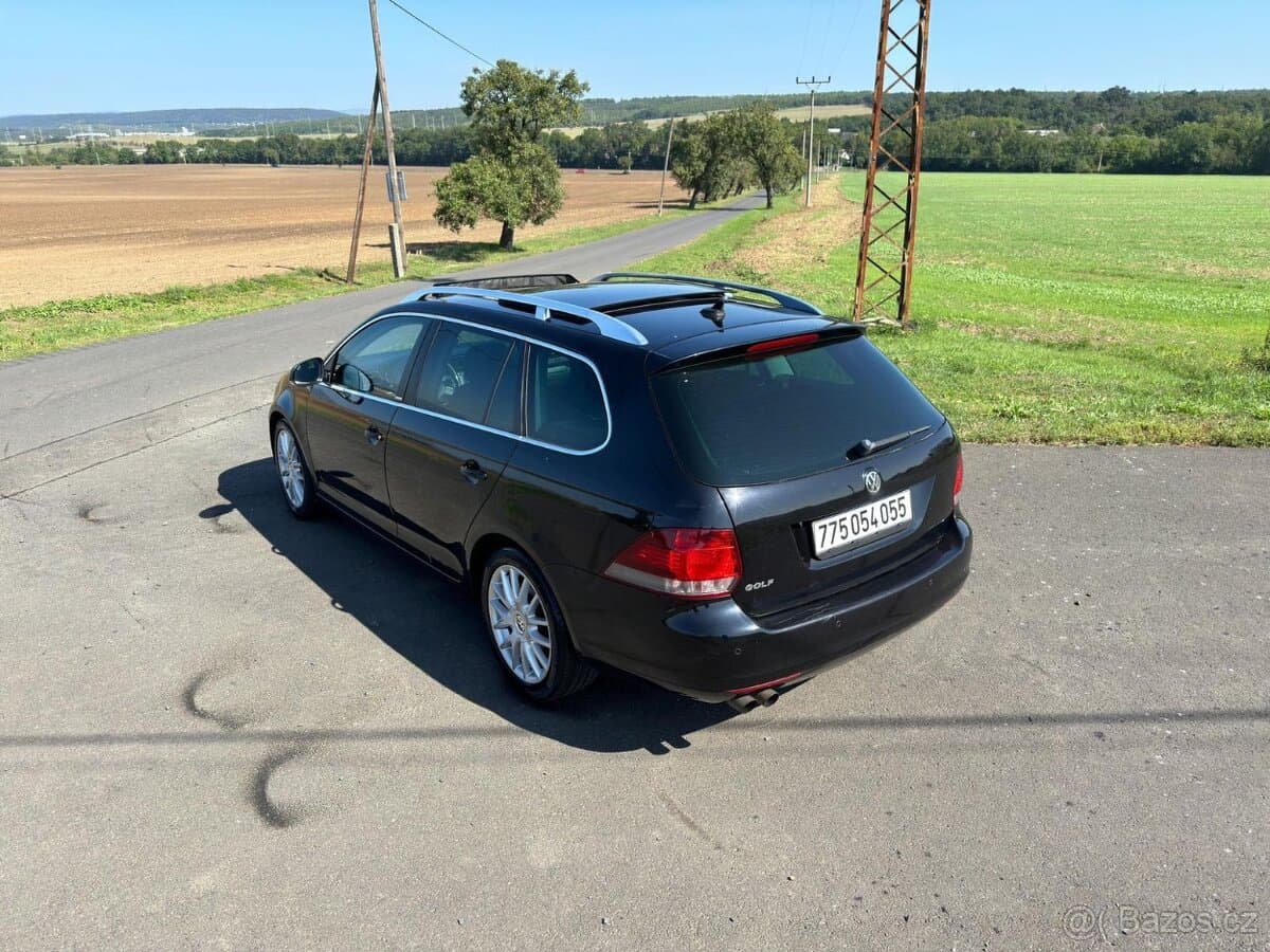 Volkswagen GOLF - 8