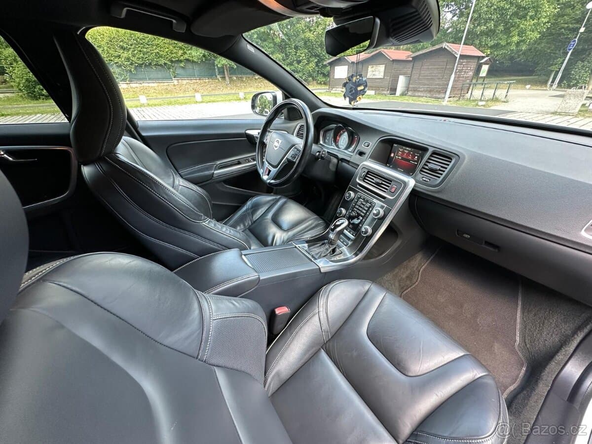 2014 Volvo V60 - 8