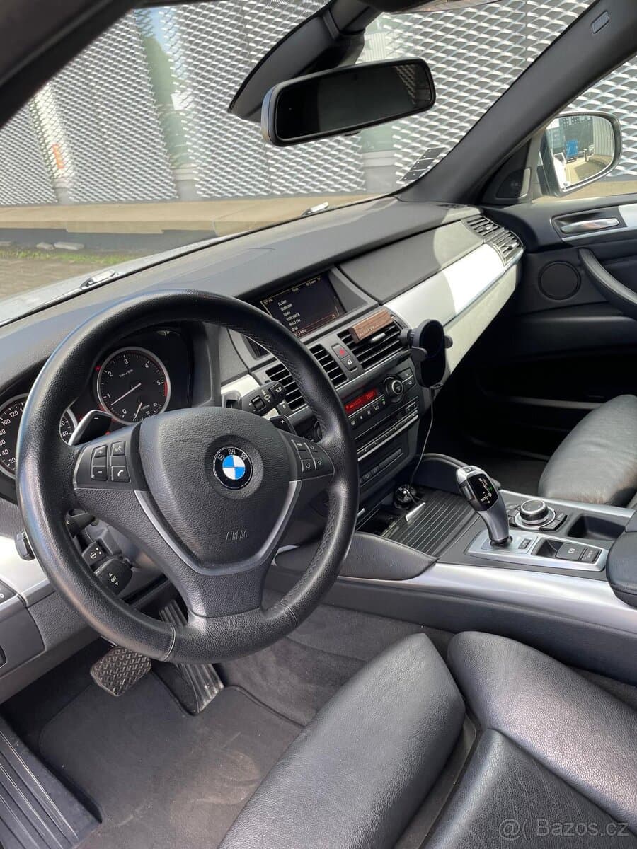 BMW X6 - 8