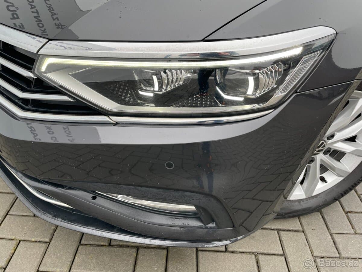 2021 Volkswagen PASSAT - 8