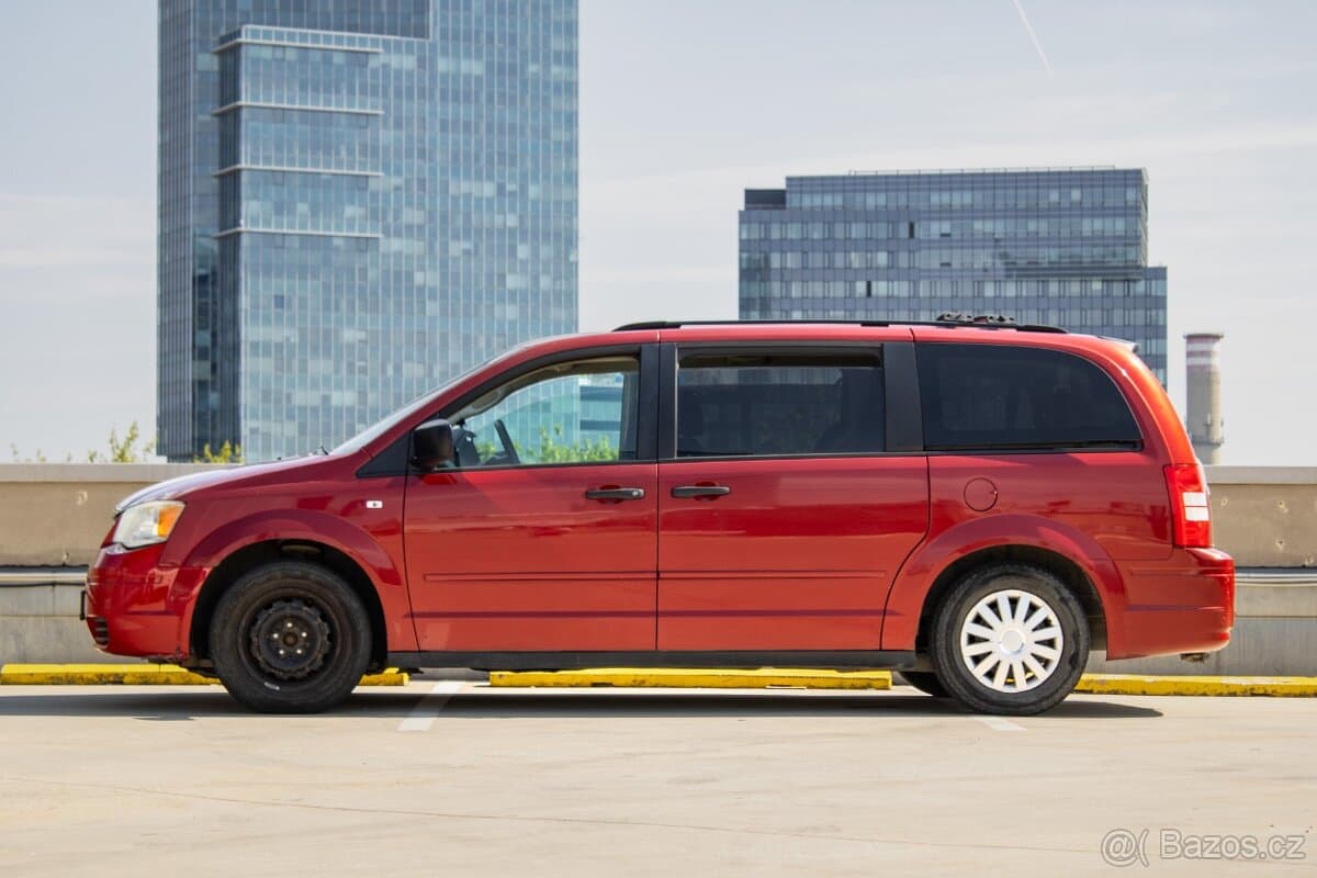 2009 Chrysler VOYAGER - 8