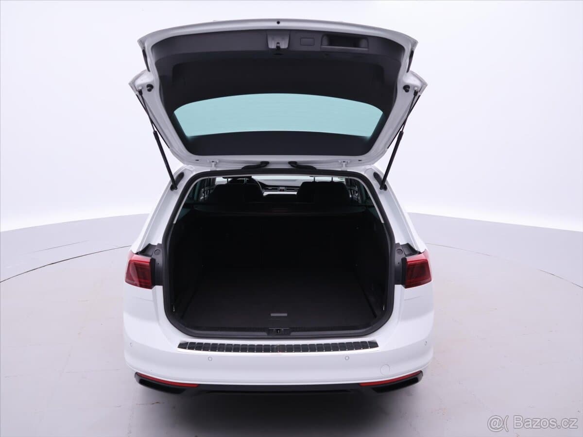 2022 Volkswagen PASSAT - 8