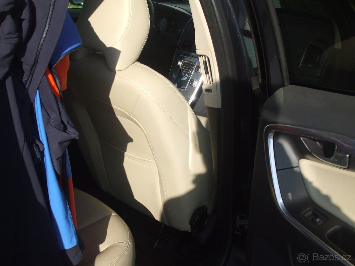 Volvo XC60 - 8
