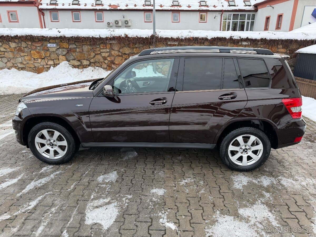 2011 Mercedes-Benz GLK - 8