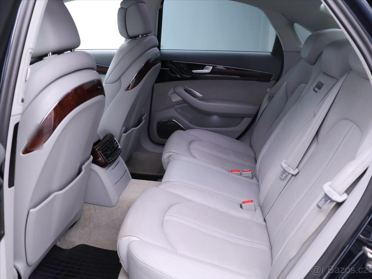 2012 Audi A8 - 8