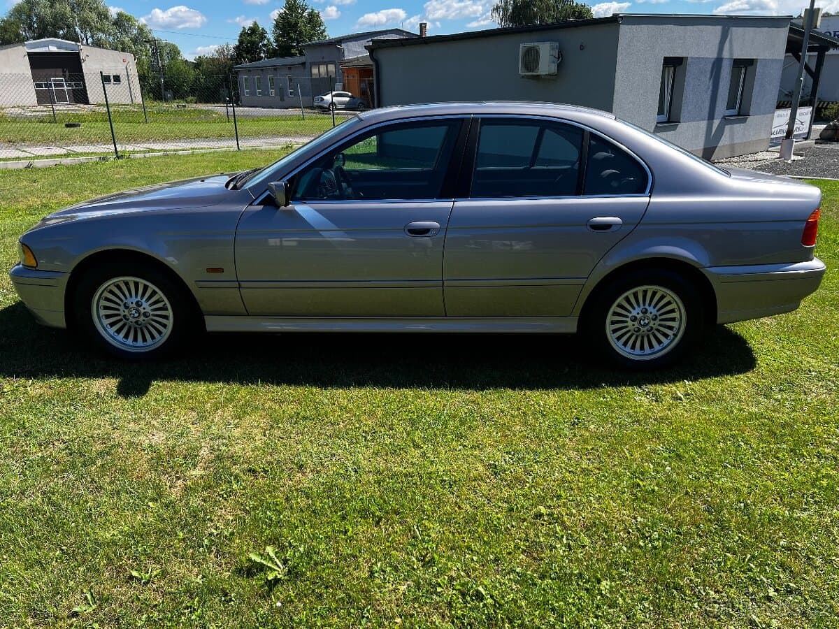 2001 BMW 5-SERIES - 8