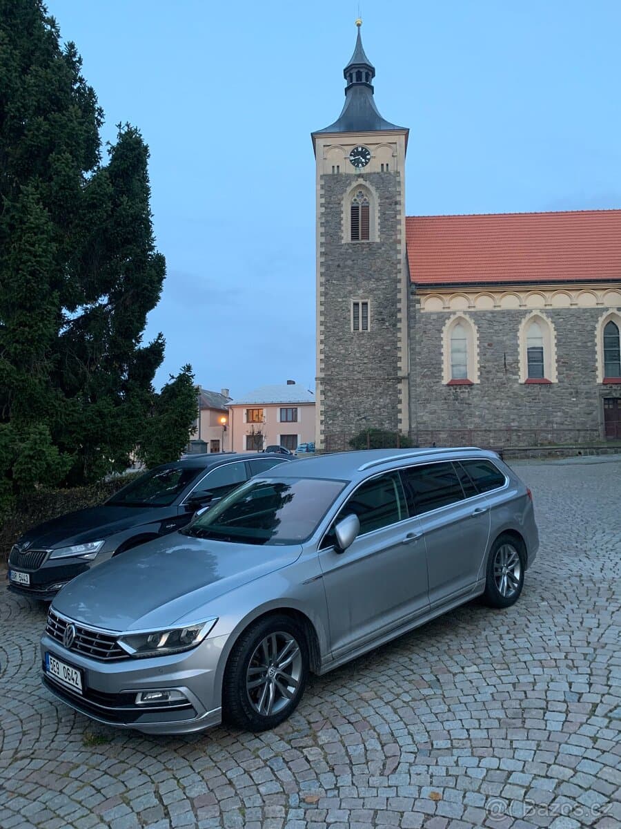 2018 Volkswagen PASSAT - 8