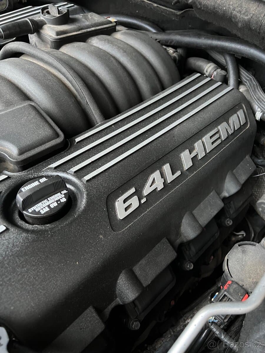 2012 Jeep CHEROKEE - 8