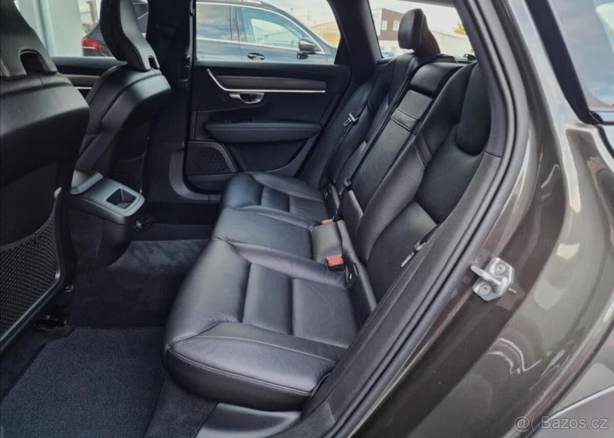 2019 Volvo V90 - 8