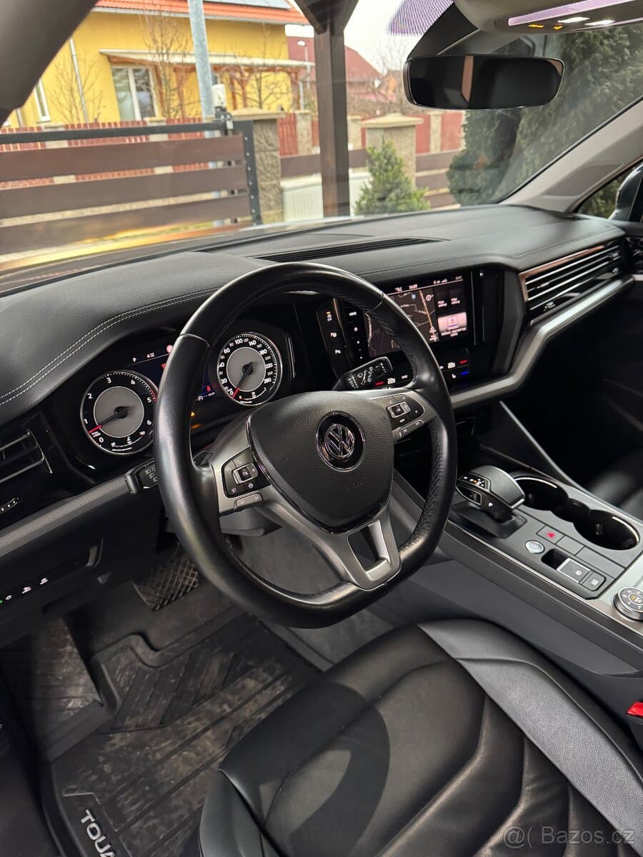 2020 Volkswagen TOUAREG - 8