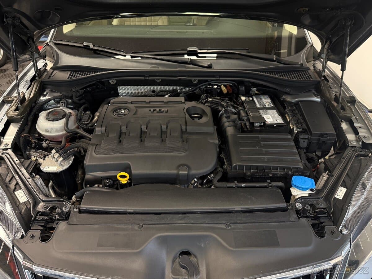 2019 Škoda SUPERB - 8