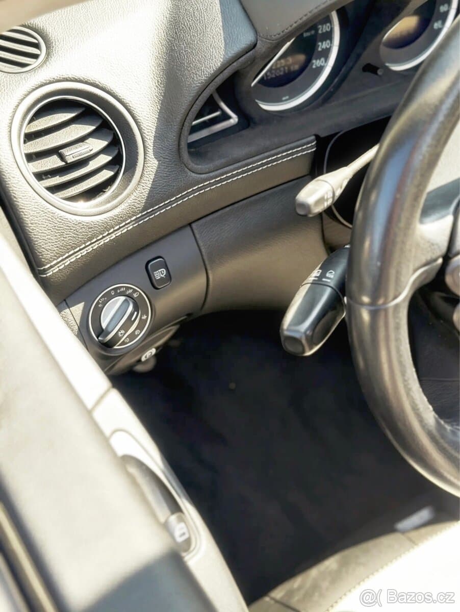 2004 Mercedes-Benz SL - 8