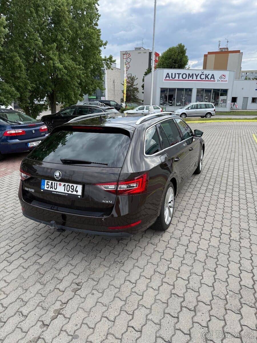 2016 Škoda SUPERB - 8