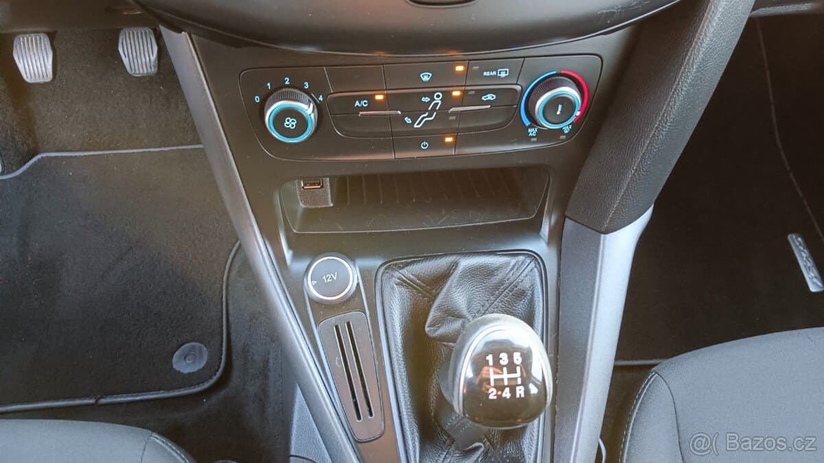 2017 Ford FOCUS - 8