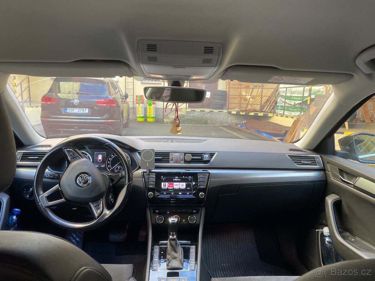 2016 Škoda SUPERB - 8