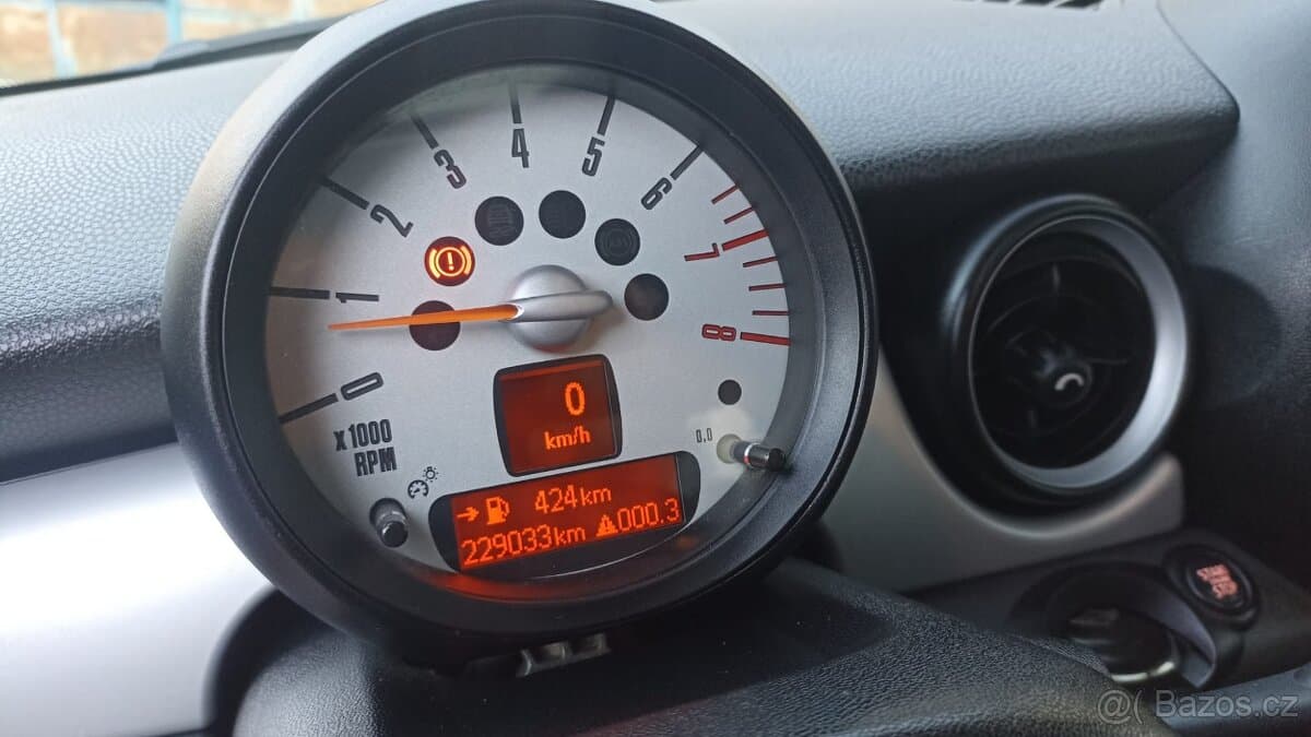 2011 Mini COOPER - 8