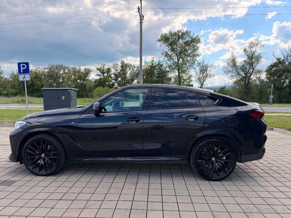 2021 BMW X6 - 8