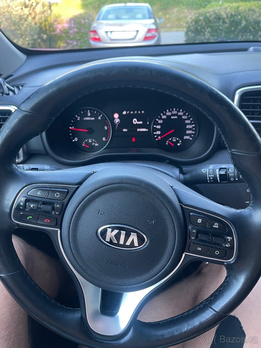 2017 Kia SPORTAGE - 8