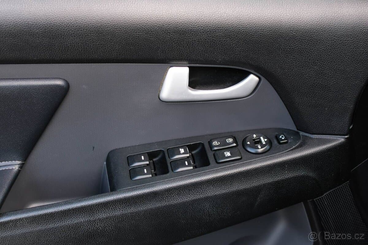2016 Kia SPORTAGE - 8