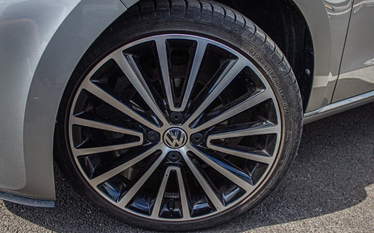 2018 Volkswagen UP! - 8