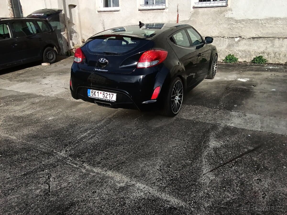2012 Hyundai VELOSTER - 8