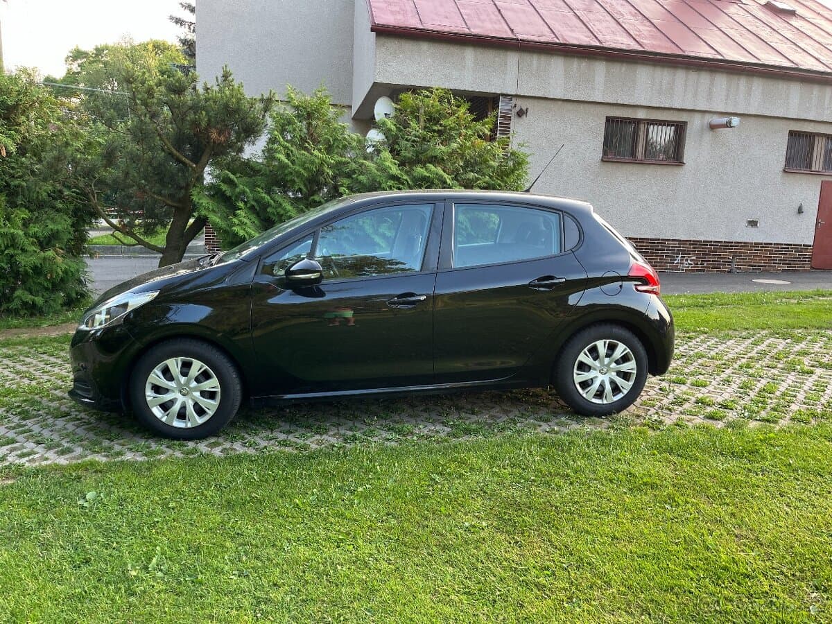 2017 Peugeot 208 - 8