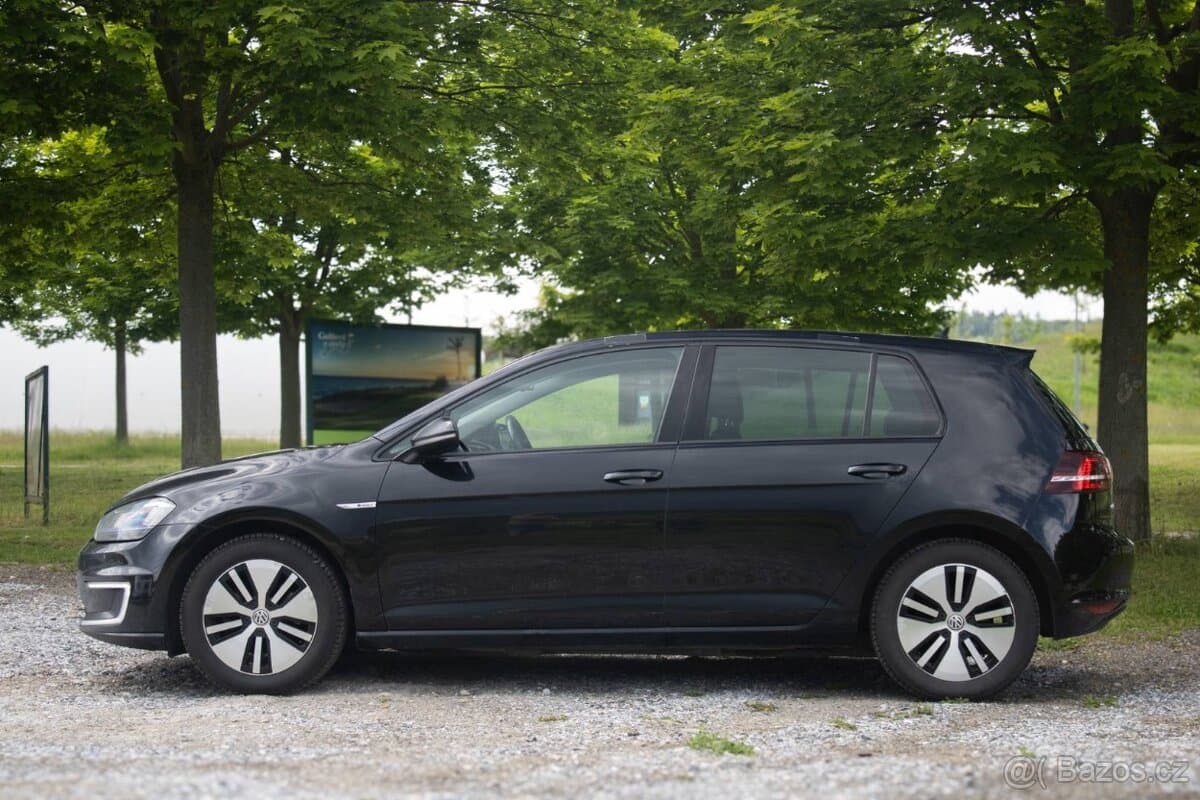 2015 Volkswagen GOLF - 8