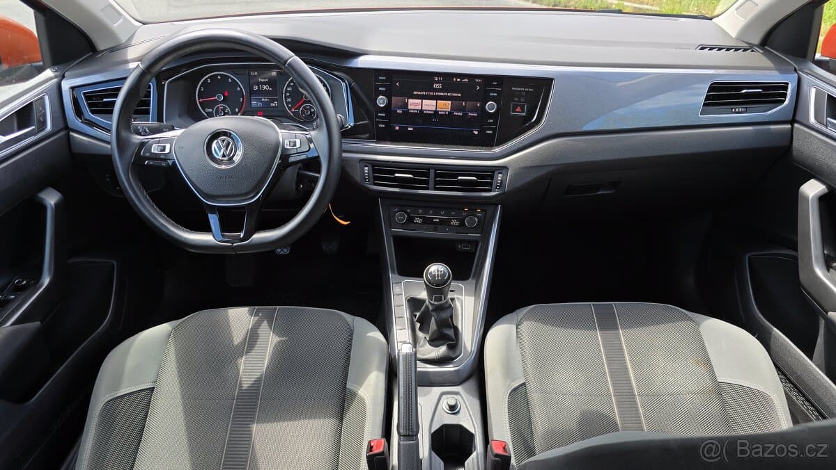 2018 Volkswagen POLO - 8