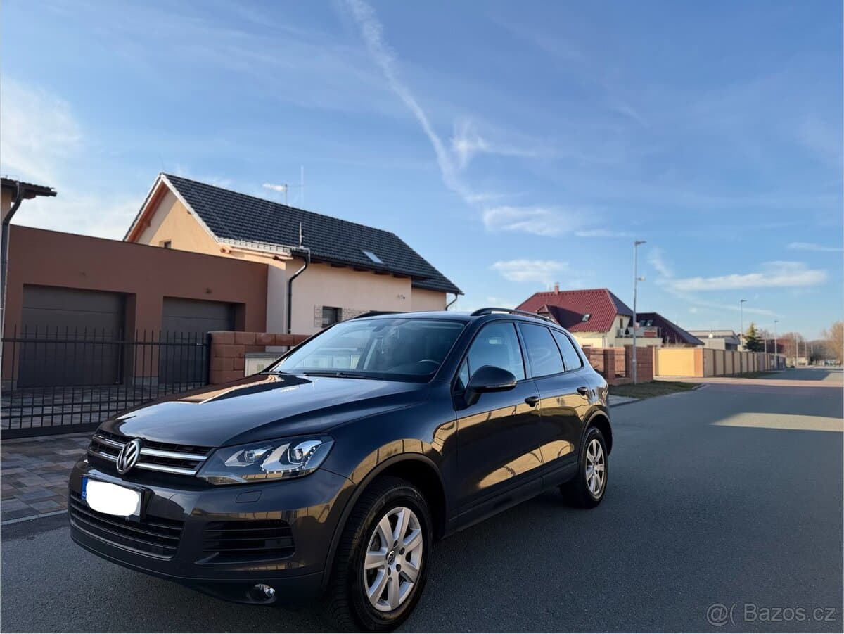 2010 Volkswagen TOUAREG - 8