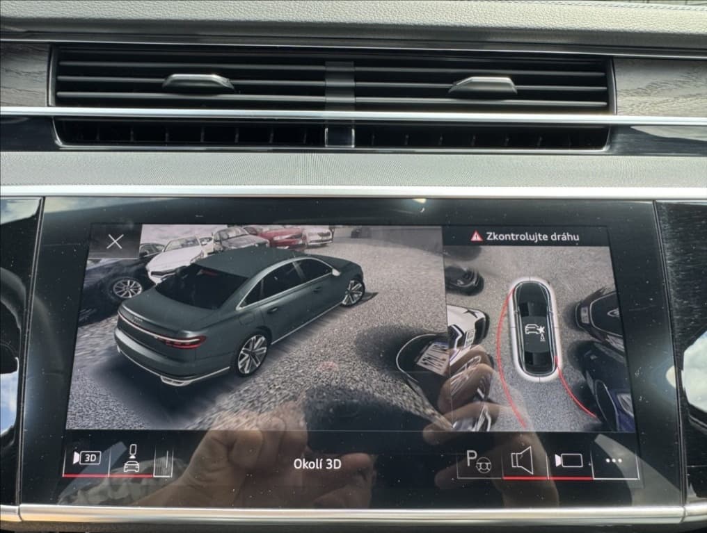 2022 Audi A8 - 8