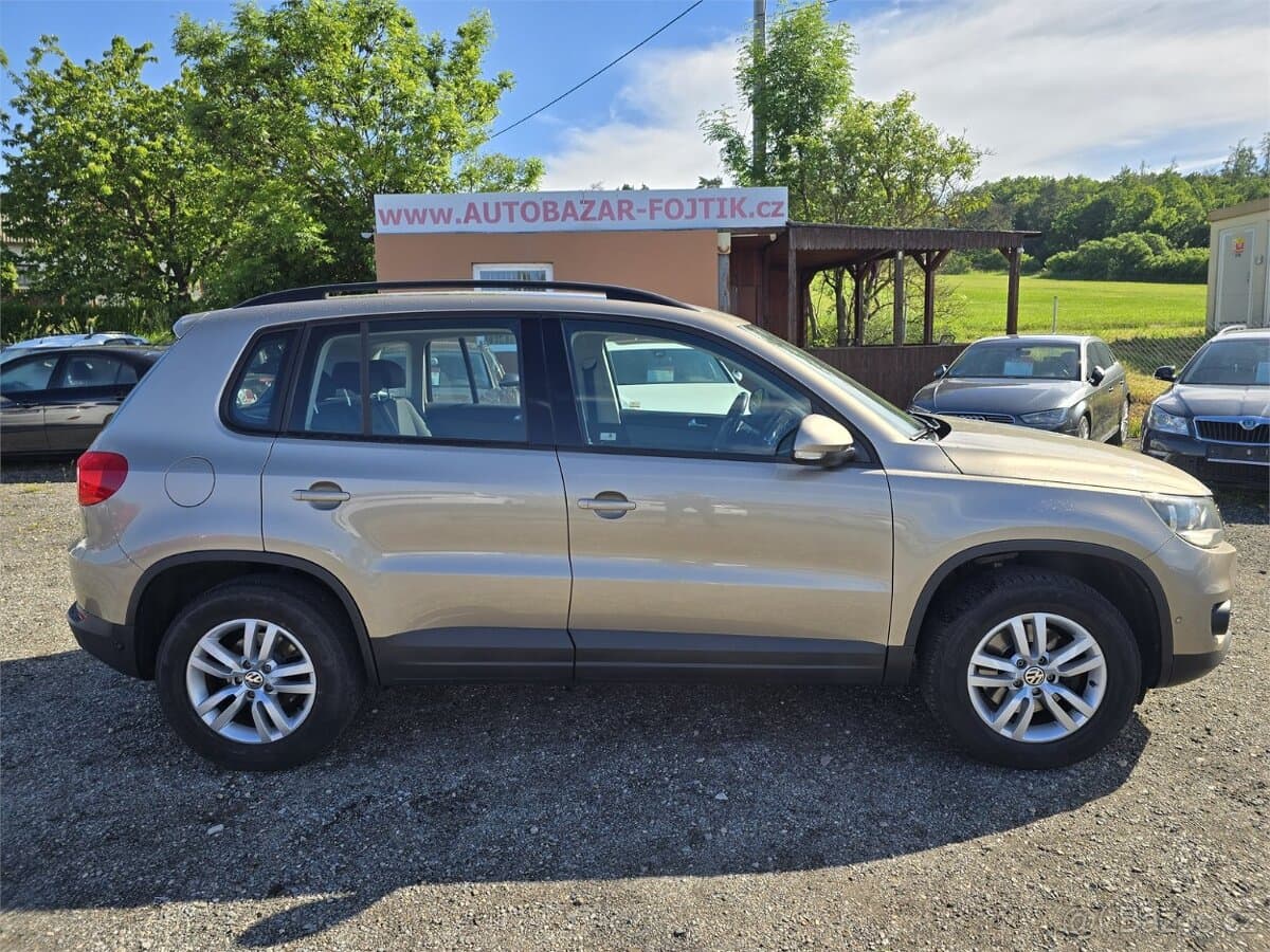 2012 Volkswagen TIGUAN - 8