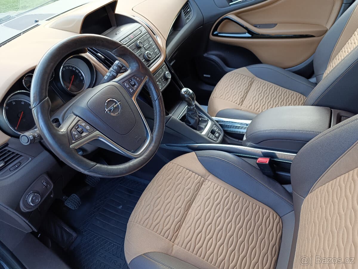 2015 Opel ZAFIRA - 8